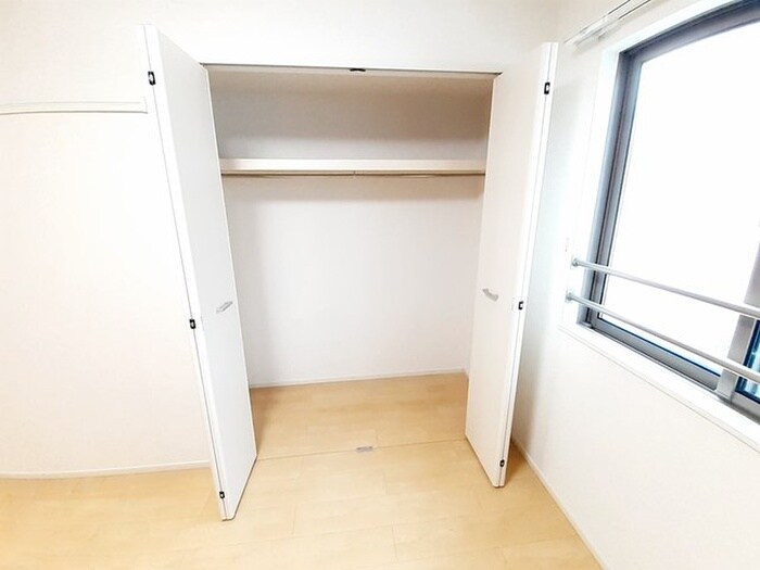 物件内観写真12　(収納)