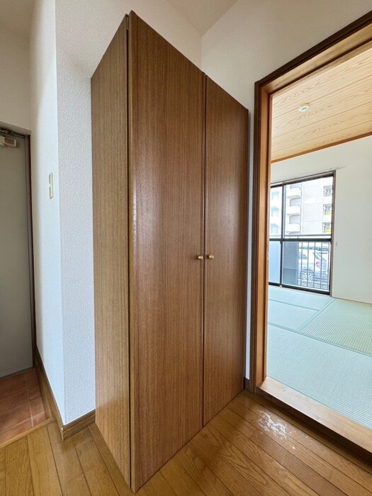 物件内観写真14　(靴箱)