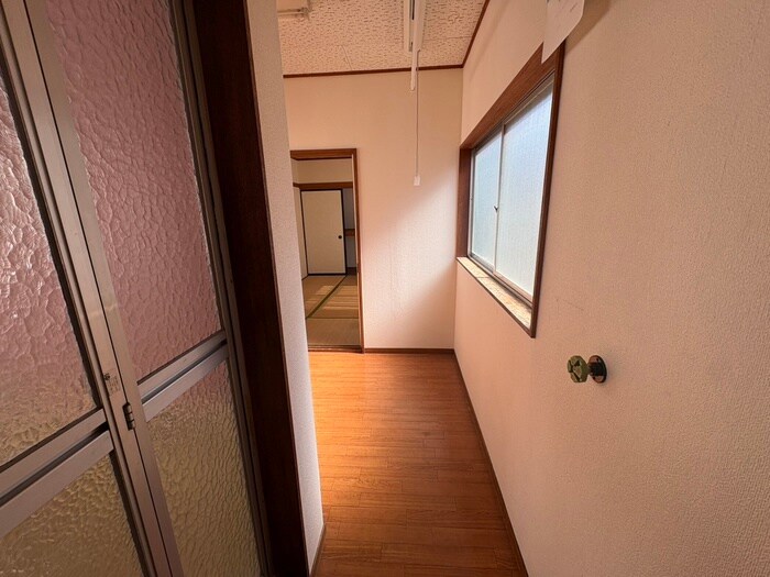 物件内観写真21　(廊下)