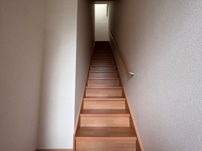 物件内観写真17　(廊下)