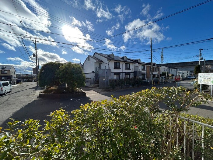 物件内観写真16　(室内からの展望)