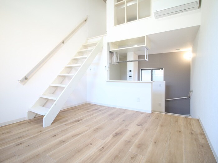 物件内観写真6　(居室)