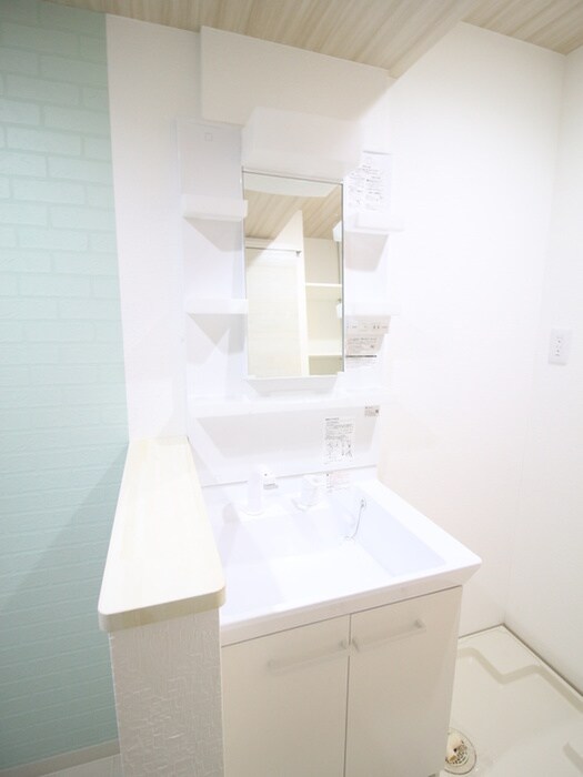 物件内観写真11　(洗面)