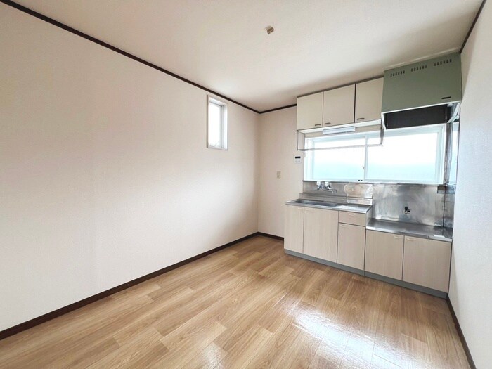 物件内観写真8　(居室)