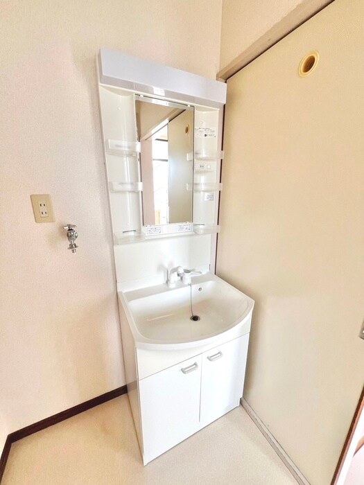 物件内観写真12　(洗面)