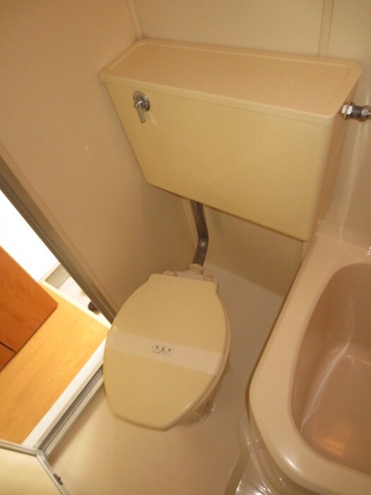 物件内観写真6　(トイレ)