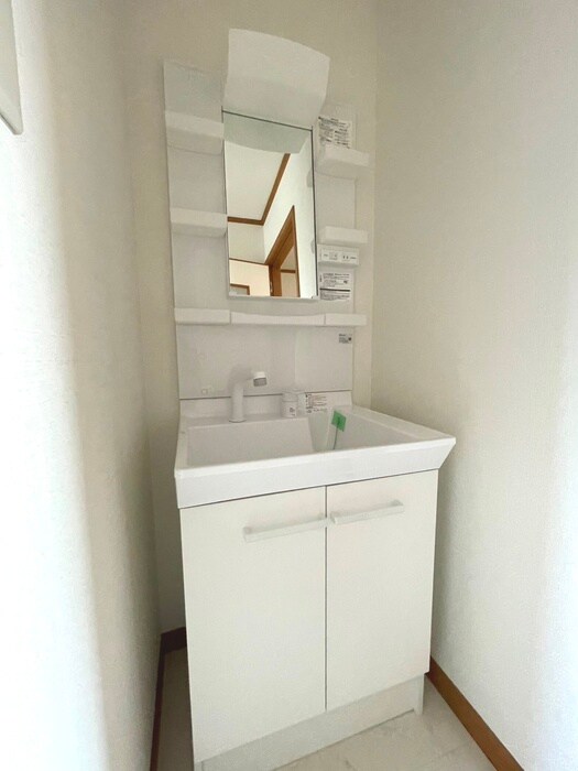 物件内観写真11　(洗面)