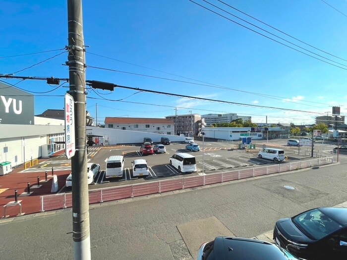 物件内観写真16　(室内からの展望)