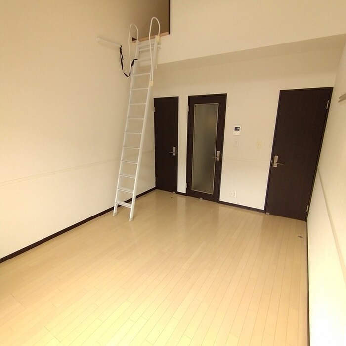 物件内観写真4　(居室)