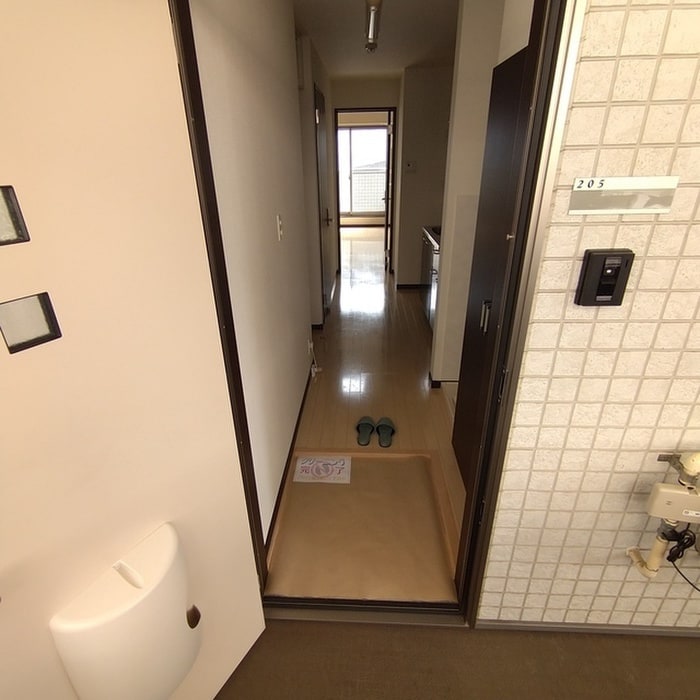 物件内観写真11　(廊下)