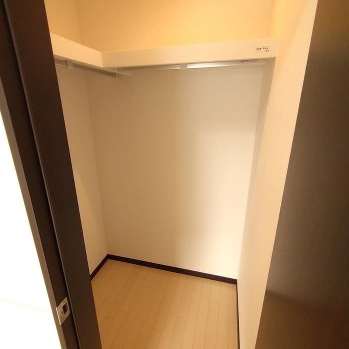 物件内観写真12　(収納)