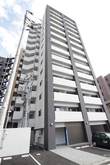 シェルグランデ東口外観写真