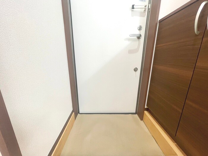 物件内観写真20　(玄関)