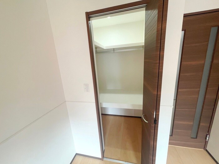 物件内観写真10　(収納)