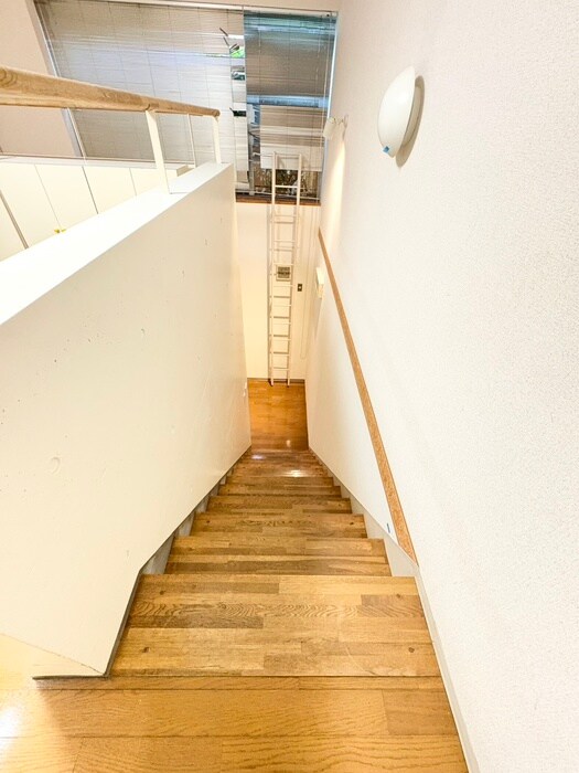 物件内観写真19　(廊下)