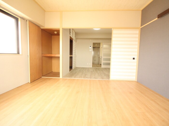 物件内観写真10　(居室)