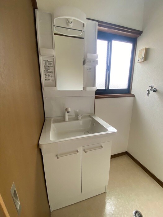 物件内観写真12　(洗面)