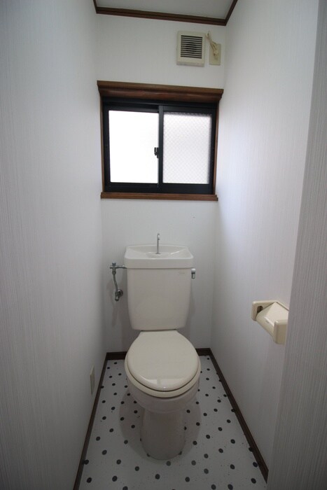 物件内観写真14　(トイレ)