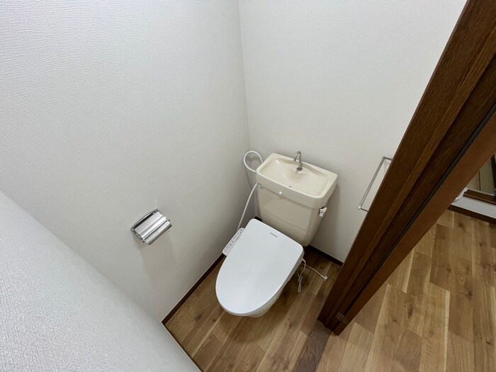 物件内観写真11　(トイレ)