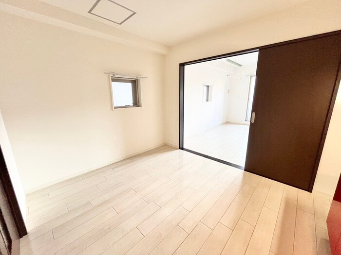 物件内観写真10　(居室)