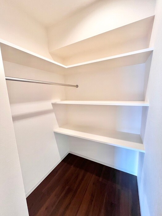 物件内観写真11　(収納)