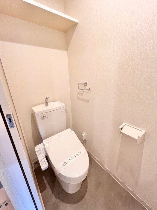 物件内観写真14　(トイレ)