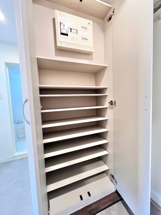 物件内観写真19　(靴箱)