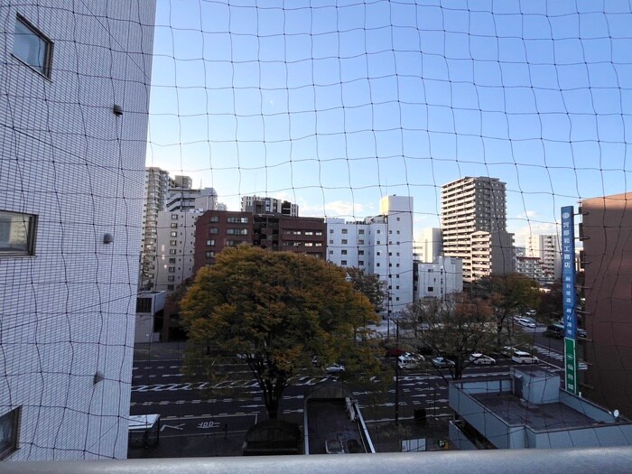 物件内観写真22　(室内からの展望)