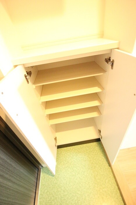 物件内観写真17　(靴箱)