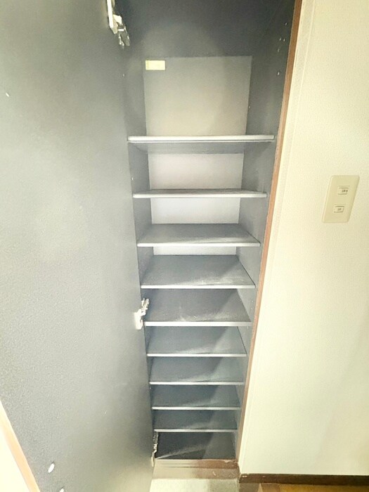 物件内観写真17　(靴箱)