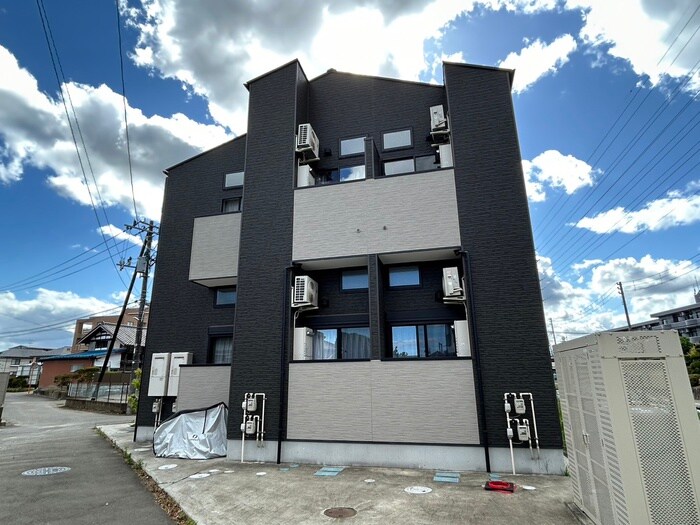 物件外観写真3　(外観写真)