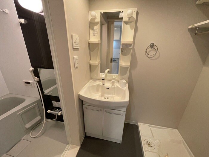 物件内観写真12　(洗面)