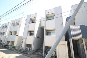 クローバーガーデン外観写真