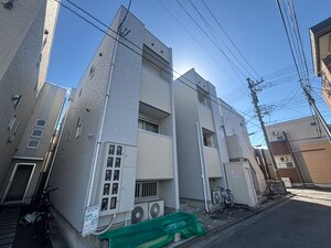 クローバーガーデン外観写真
