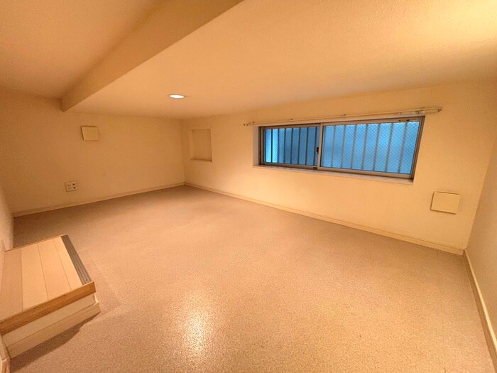 物件内観写真9　(ロフト)