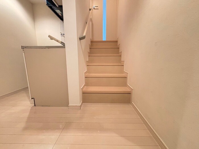 物件内観写真18　(廊下)