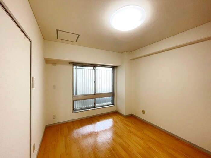 物件内観写真10　(居室)