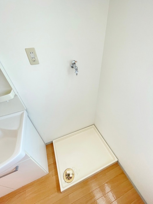 物件内観写真15　(洗濯機置場)