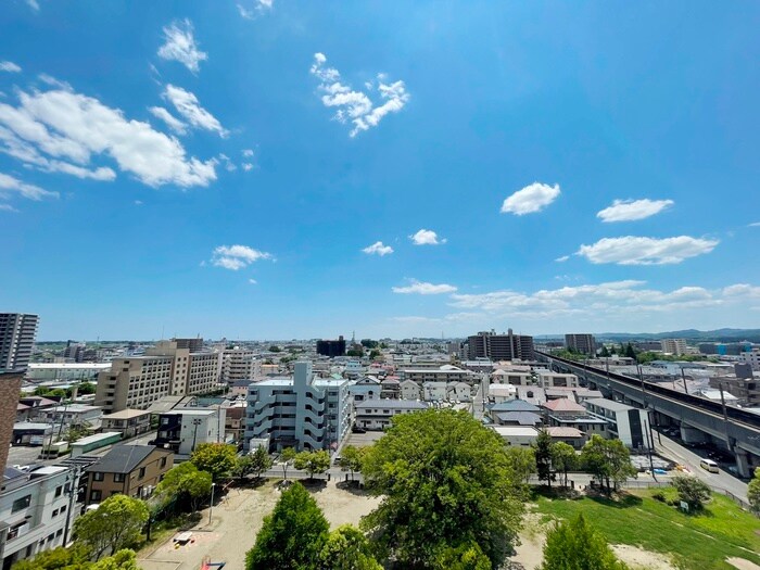 物件内観写真19　(室内からの展望)