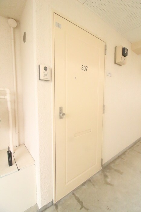 物件内観写真14　(玄関)