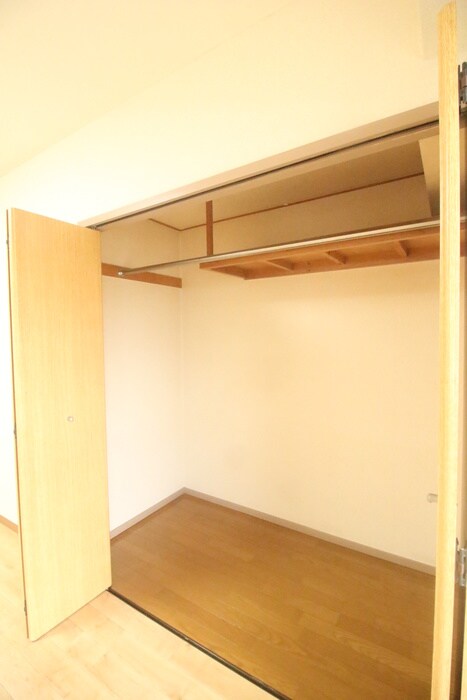 物件内観写真16　(収納)