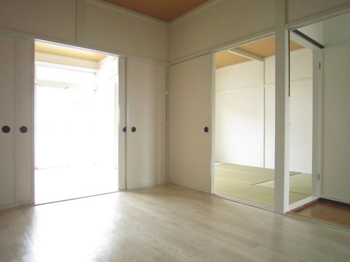 物件内観写真9　(居室)