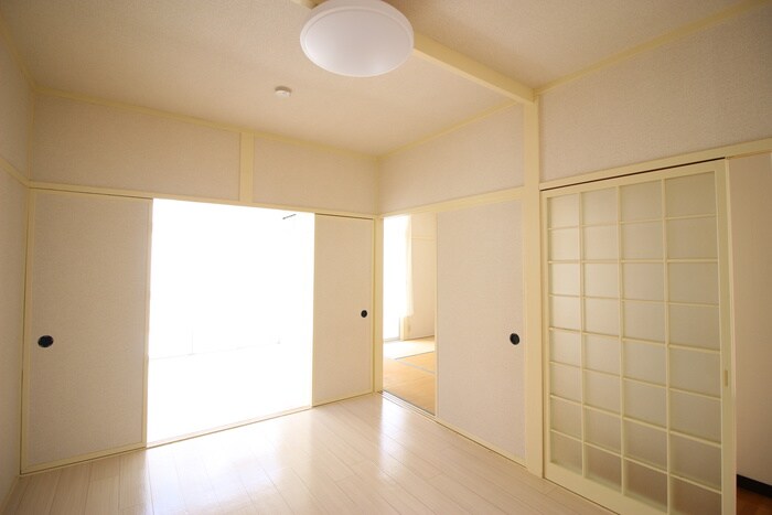 物件内観写真10　(居室)