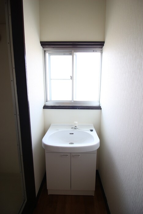 物件内観写真15　(洗面)