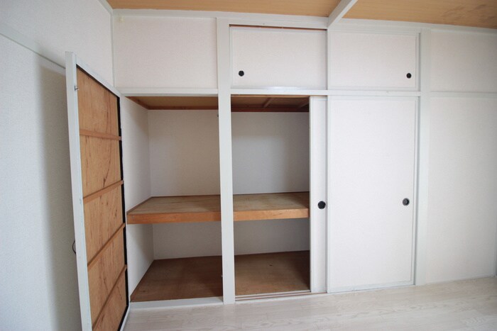 物件内観写真18　(収納)