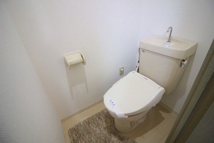 物件内観写真9　(トイレ)