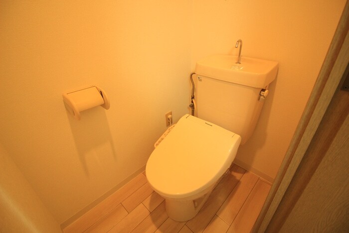 物件内観写真14　(トイレ)