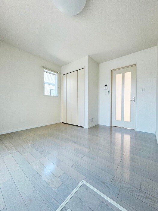 物件内観写真9　(居室)