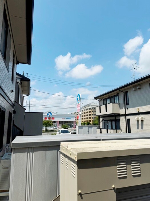 物件内観写真22　(室内からの展望)