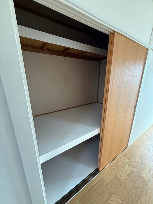 物件内観写真16　(収納)